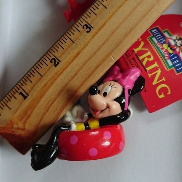 New vintage Minnie mouse sit on float keychain with clip - Picture 9 of 9